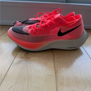Nike ZoomX Vaporfly NEXT%
